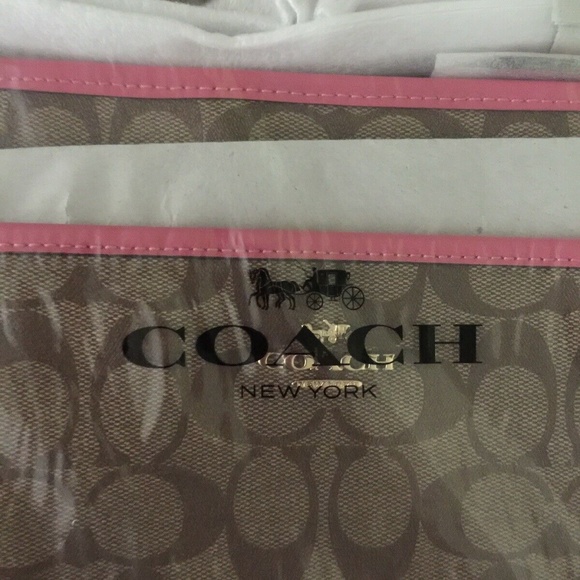 NWT Coach File Crossbody in Sig Coated Canvas - Picture 6 of 8